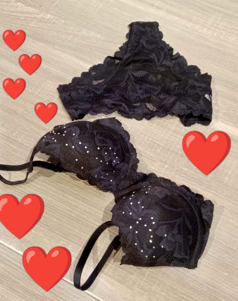 629185525_122119024455040910_5638949807254813828_n-812x1024 ABBIGLIAMENTO scopri l'offerta... Da La Maria a Lama colpi di fulmine a San Valentino