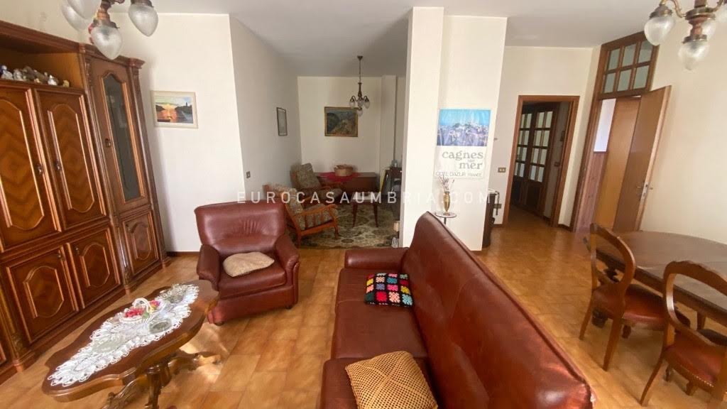 1-2 Villa Indipendente su Tre Livelli a San Leo Bastia (Città di Castello)- Un'Opportunità Esclusiva