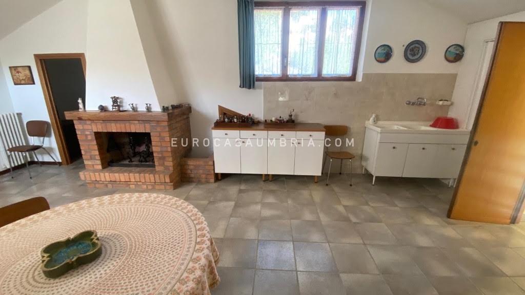 1-3 Villa Indipendente su Tre Livelli a San Leo Bastia (Città di Castello)- Un'Opportunità Esclusiva
